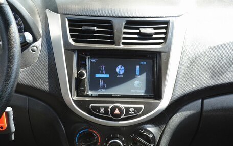 Hyundai Solaris II рестайлинг, 2013 год, 589 999 рублей, 9 фотография