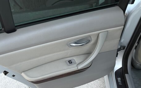BMW 3 серия, 2005 год, 950 000 рублей, 22 фотография