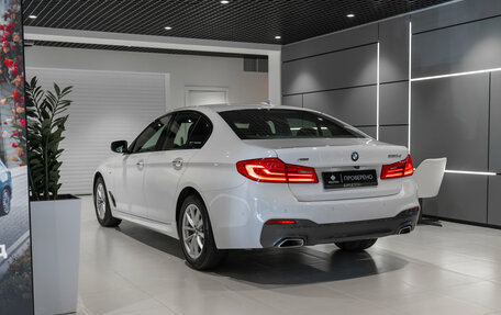 BMW 5 серия, 2018 год, 4 300 000 рублей, 5 фотография