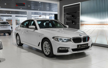BMW 5 серия, 2018 год, 4 300 000 рублей, 2 фотография