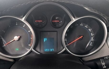 Chevrolet Cruze II, 2012 год, 800 000 рублей, 7 фотография