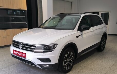 Volkswagen Tiguan II, 2018 год, 2 390 000 рублей, 1 фотография