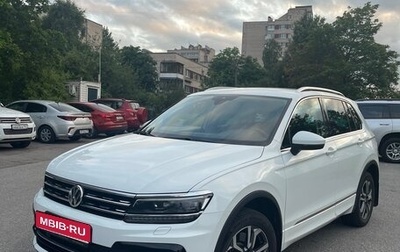 Volkswagen Tiguan II, 2019 год, 3 100 000 рублей, 1 фотография