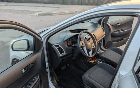 Hyundai i20 IB рестайлинг, 2010 год, 685 000 рублей, 11 фотография