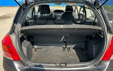 Toyota Yaris III рестайлинг, 2009 год, 470 000 рублей, 12 фотография