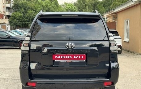 Toyota Land Cruiser Prado 150 рестайлинг 2, 2021 год, 5 940 000 рублей, 6 фотография