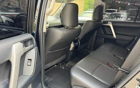 Toyota Land Cruiser Prado 150 рестайлинг 2, 2021 год, 5 940 000 рублей, 30 фотография