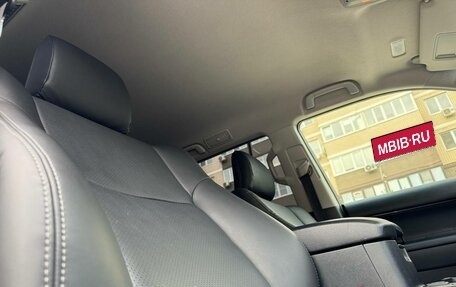 Toyota Land Cruiser Prado 150 рестайлинг 2, 2021 год, 5 940 000 рублей, 26 фотография