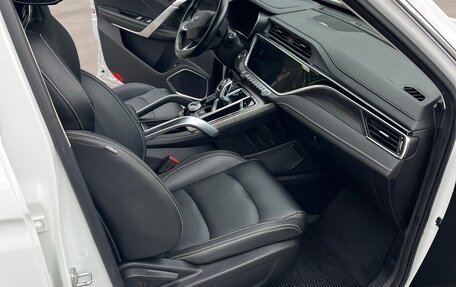 Geely Atlas, 2022 год, 1 600 000 рублей, 3 фотография