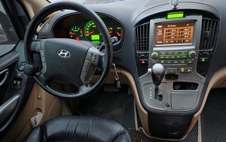 Hyundai Grand Starex Grand Starex I рестайлинг 2, 2008 год, 2 400 000 рублей, 10 фотография