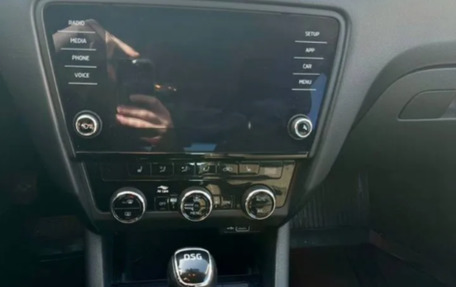 Skoda Octavia, 2019 год, 1 890 000 рублей, 6 фотография