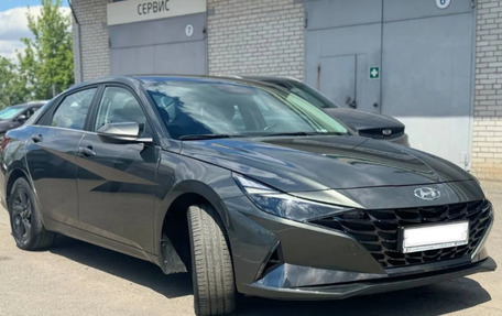 Hyundai Elantra, 2022 год, 2 175 000 рублей, 2 фотография