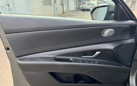 Hyundai Elantra, 2022 год, 2 175 000 рублей, 6 фотография