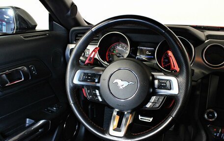 Ford Mustang VI рестайлинг, 2018 год, 3 357 000 рублей, 11 фотография
