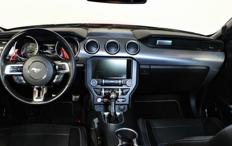 Ford Mustang VI рестайлинг, 2018 год, 3 357 000 рублей, 10 фотография