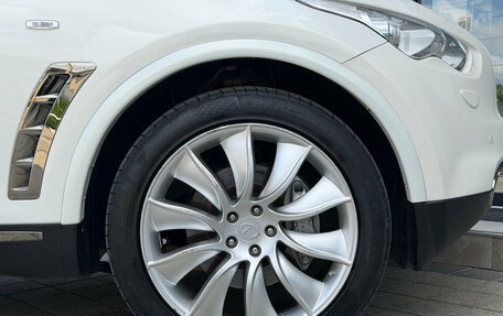 Infiniti FX II, 2013 год, 1 930 000 рублей, 21 фотография