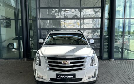 Cadillac Escalade IV, 2019 год, 5 810 000 рублей, 3 фотография