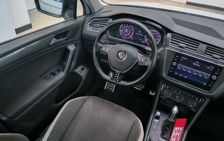 Volkswagen Tiguan II, 2018 год, 2 390 000 рублей, 14 фотография