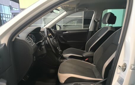 Volkswagen Tiguan II, 2018 год, 2 390 000 рублей, 23 фотография