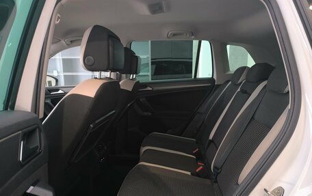 Volkswagen Tiguan II, 2018 год, 2 390 000 рублей, 26 фотография