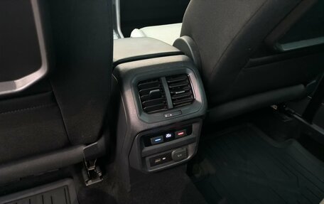 Volkswagen Tiguan II, 2018 год, 2 390 000 рублей, 28 фотография