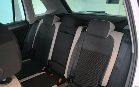 Volkswagen Tiguan II, 2018 год, 2 390 000 рублей, 27 фотография