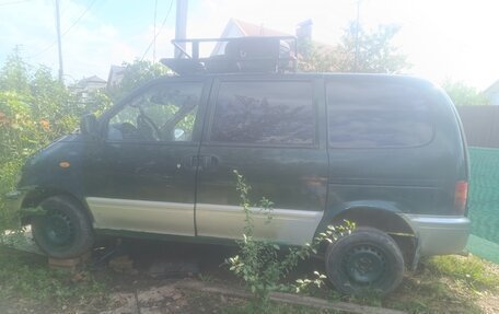 Nissan Serena I, 1999 год, 150 000 рублей, 3 фотография