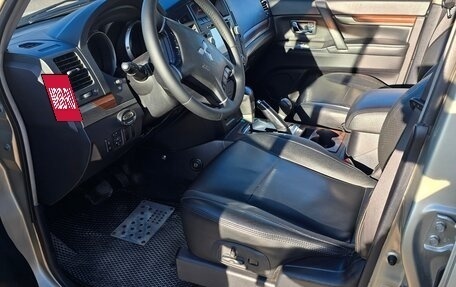 Mitsubishi Pajero IV, 2008 год, 1 310 000 рублей, 4 фотография