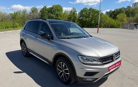 Volkswagen Tiguan II, 2019 год, 2 650 000 рублей, 2 фотография