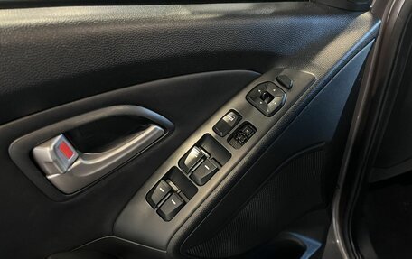 Hyundai ix35 I рестайлинг, 2013 год, 1 050 000 рублей, 22 фотография