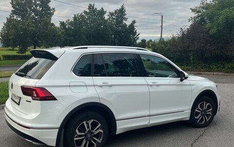 Volkswagen Tiguan II, 2019 год, 3 100 000 рублей, 5 фотография