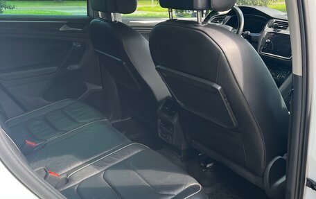Volkswagen Tiguan II, 2019 год, 3 100 000 рублей, 10 фотография