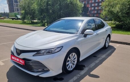 Toyota Camry, 2019 год, 2 740 000 рублей, 6 фотография