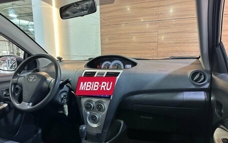 Toyota Yaris III рестайлинг, 2007 год, 610 000 рублей, 9 фотография