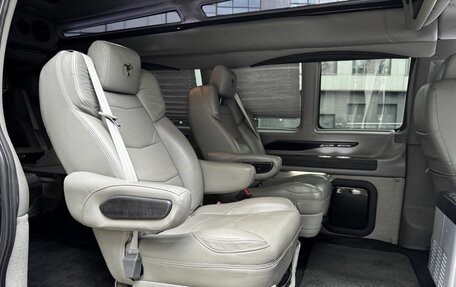 GMC Savana I, 2019 год, 7 975 000 рублей, 14 фотография