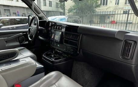 GMC Savana I, 2019 год, 7 975 000 рублей, 11 фотография