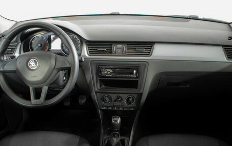 Skoda Rapid I, 2016 год, 695 000 рублей, 11 фотография