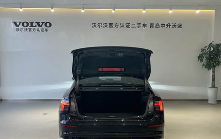 Volvo S90 II рестайлинг, 2025 год, 4 985 024 рублей, 6 фотография