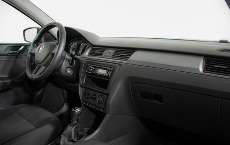 Skoda Rapid I, 2016 год, 695 000 рублей, 9 фотография