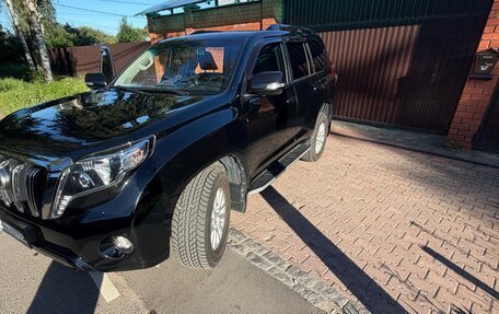 Toyota Land Cruiser Prado 150 рестайлинг 2, 2016 год, 4 500 000 рублей, 5 фотография