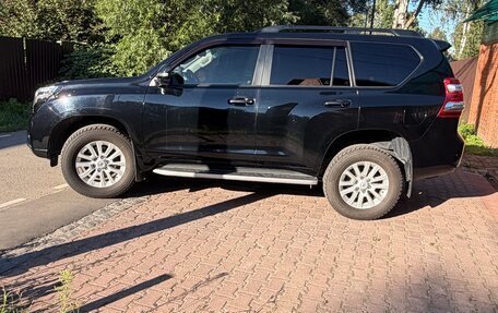 Toyota Land Cruiser Prado 150 рестайлинг 2, 2016 год, 4 500 000 рублей, 1 фотография