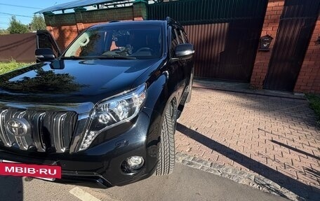 Toyota Land Cruiser Prado 150 рестайлинг 2, 2016 год, 4 500 000 рублей, 6 фотография