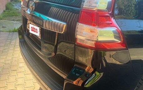 Toyota Land Cruiser Prado 150 рестайлинг 2, 2016 год, 4 500 000 рублей, 15 фотография