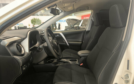 Toyota RAV4, 2016 год, 2 550 000 рублей, 20 фотография