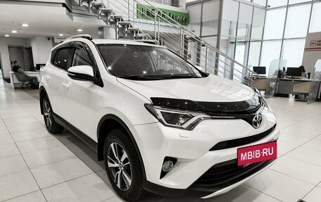Toyota RAV4, 2016 год, 2 550 000 рублей, 3 фотография