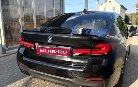 BMW 5 серия, 2021 год, 4 490 000 рублей, 2 фотография