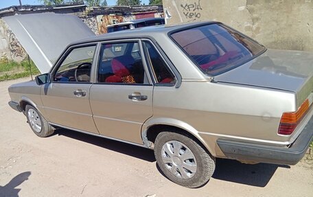 Audi 80, 1985 год, 80 000 рублей, 4 фотография
