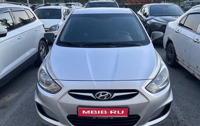 Hyundai Solaris II рестайлинг, 2012 год, 1 250 000 рублей, 1 фотография