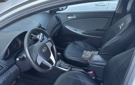 Hyundai Solaris II рестайлинг, 2012 год, 1 250 000 рублей, 10 фотография