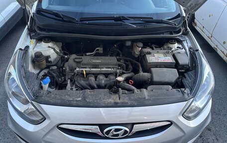 Hyundai Solaris II рестайлинг, 2012 год, 1 250 000 рублей, 12 фотография